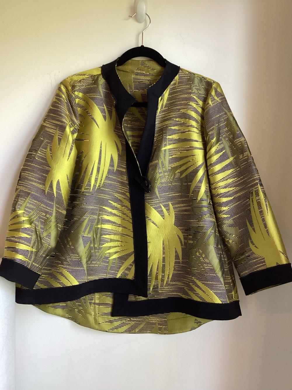 IC Collection Citrine Metallic Palm Leaf Jacquard  Jacket Medium Blazer